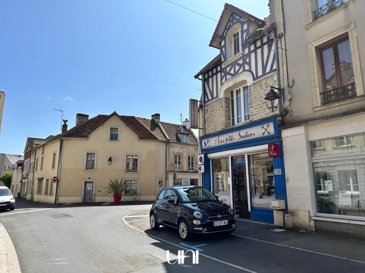 Charmante Maison En Pierre - Centre Ville - Plage Ouistreham Zewnętrze zdjęcie