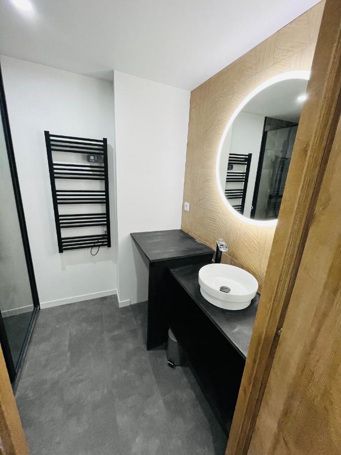 Charmante Maison En Pierre - Centre Ville - Plage Ouistreham Zewnętrze zdjęcie